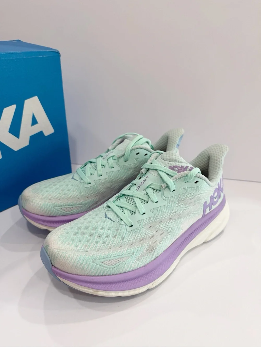 Brooks hoka one